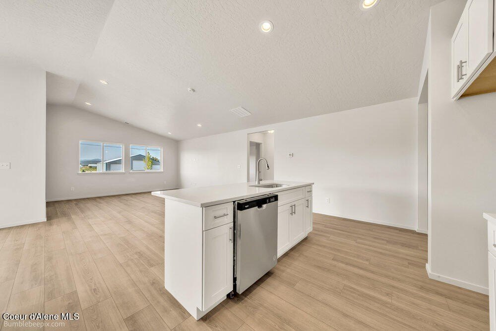 Post Falls, Idaho, 83854, United States, 3 Bedrooms Bedrooms, ,2 BathroomsBathrooms,Residential,Forsale,1984545