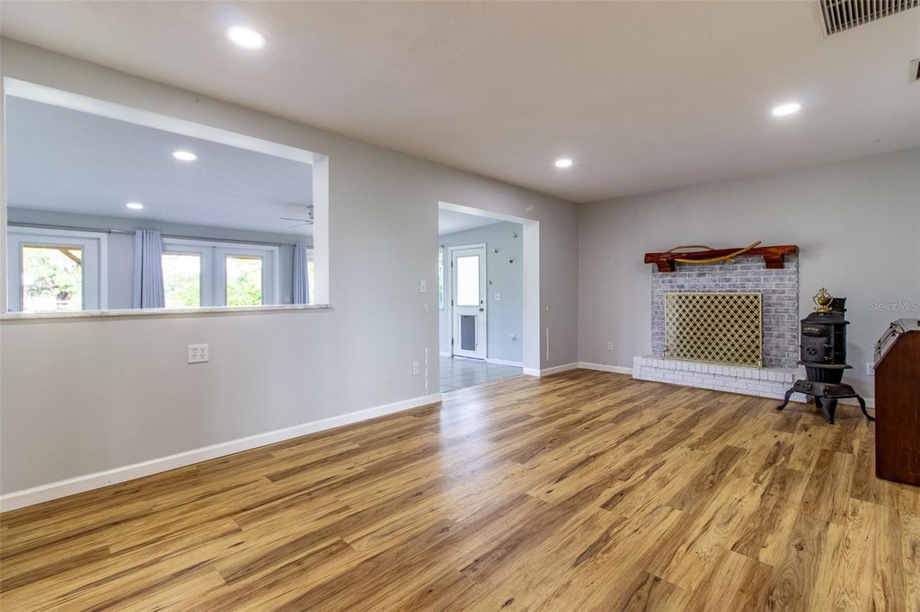 OCALA, Florida, 34476, United States, 3 Bedrooms Bedrooms, ,2 BathroomsBathrooms,Residential,Forsale,1969795