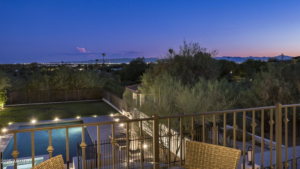 Paradise Valley, Arizona, 85253, United States, 5 Bedrooms Bedrooms, ,7 BathroomsBathrooms,Residential,Forsale,1971066