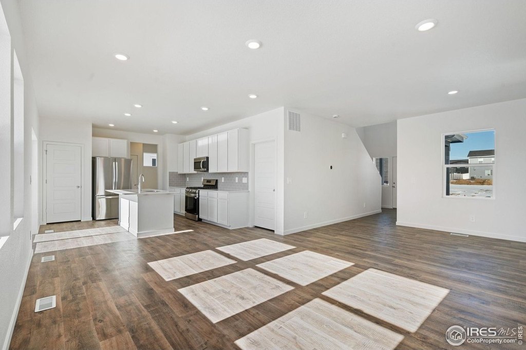 Hudson, Colorado, 80642, United States, 4 Bedrooms Bedrooms, ,2.5 BathroomsBathrooms,Residential,Forsale,2004290