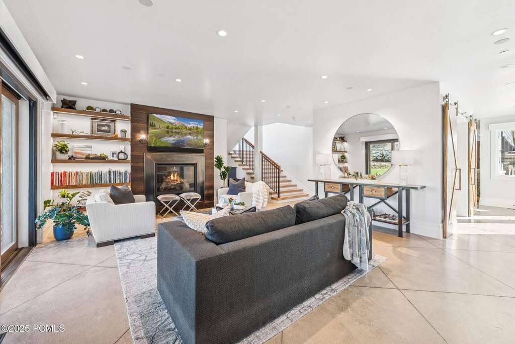 Park City, Utah, 84098, United States, 6 Bedrooms Bedrooms, ,7.5 BathroomsBathrooms,Residential,Forsale,2000234