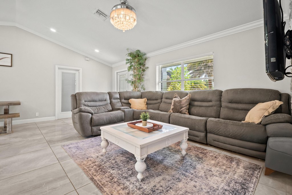 Loxahatchee, Florida, 33470, United States, 3 Bedrooms Bedrooms, ,2 BathroomsBathrooms,Residential,Forsale,2009911