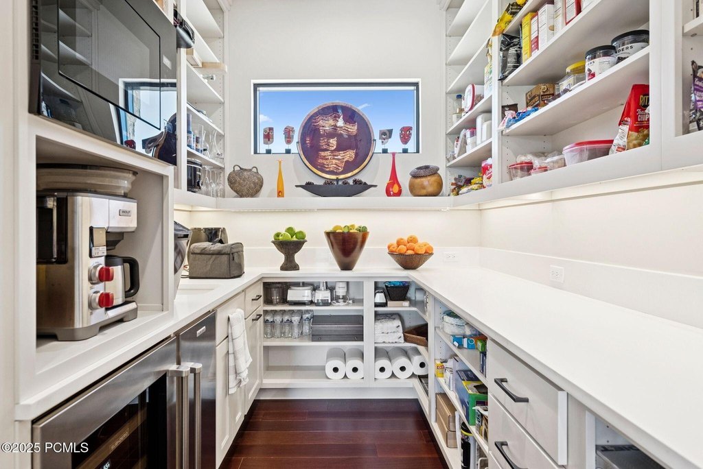 Kamas, Utah, 84036, United States, 4 Bedrooms Bedrooms, ,4.5 BathroomsBathrooms,Residential,Forsale,2000241