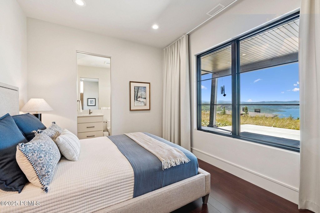 Kamas, Utah, 84036, United States, 4 Bedrooms Bedrooms, ,4.5 BathroomsBathrooms,Residential,Forsale,2000241