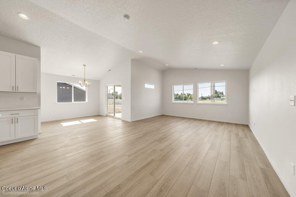 Post Falls, Idaho, 83854, United States, 3 Bedrooms Bedrooms, ,2 BathroomsBathrooms,Residential,Forsale,1984545