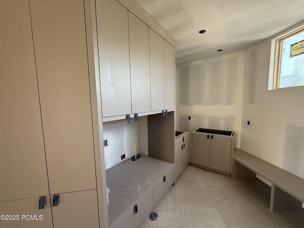 Park City, Utah, 84060, United States, 6 Bedrooms Bedrooms, ,7.5 BathroomsBathrooms,Residential,Forsale,2000251