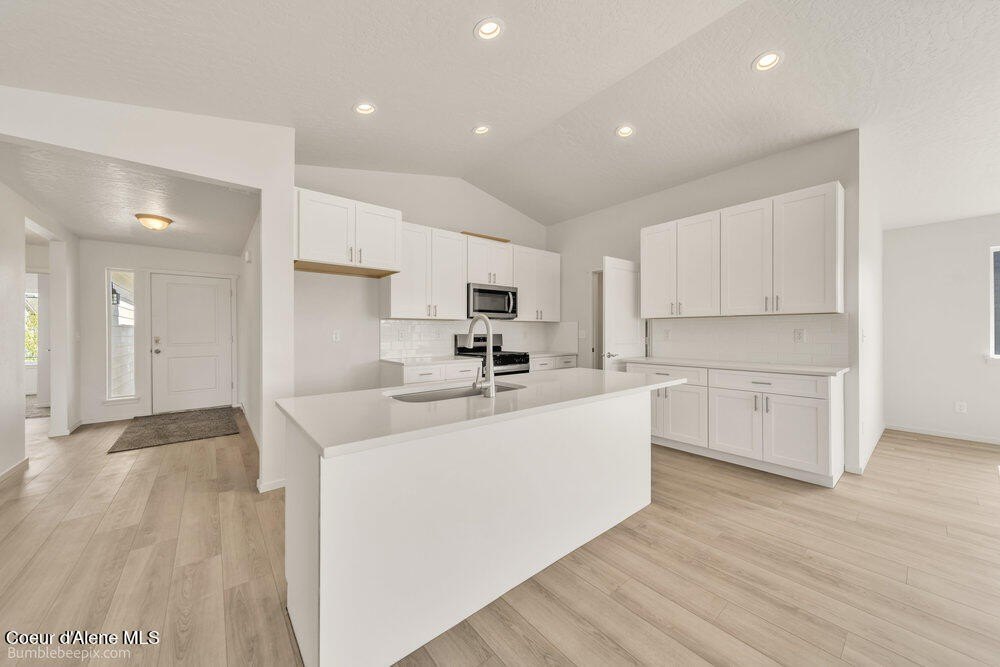 Post Falls, Idaho, 83854, United States, 3 Bedrooms Bedrooms, ,2 BathroomsBathrooms,Residential,Forsale,1984545