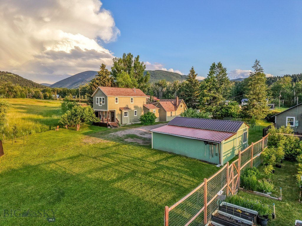 Bozeman, Montana, 59718, United States, 4 Bedrooms Bedrooms, ,2 BathroomsBathrooms,Residential,Forsale,1986976