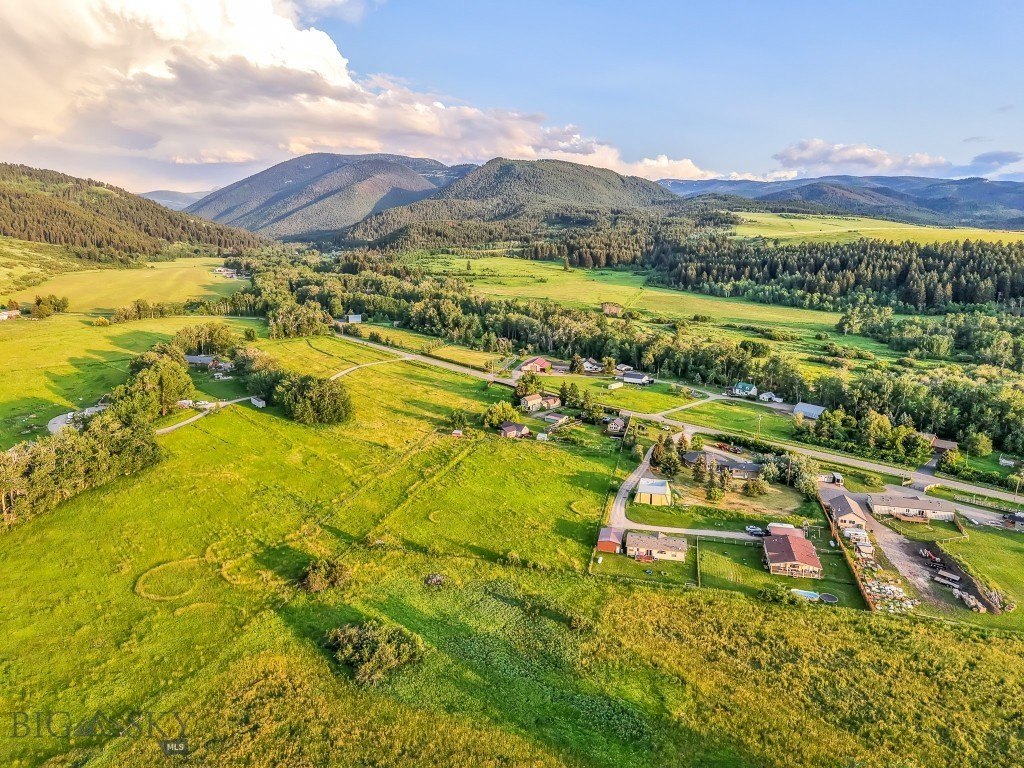 Bozeman, Montana, 59718, United States, 4 Bedrooms Bedrooms, ,2 BathroomsBathrooms,Residential,Forsale,1986976