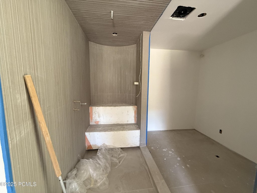 Park City, Utah, 84060, United States, 6 Bedrooms Bedrooms, ,7.5 BathroomsBathrooms,Residential,Forsale,2000251