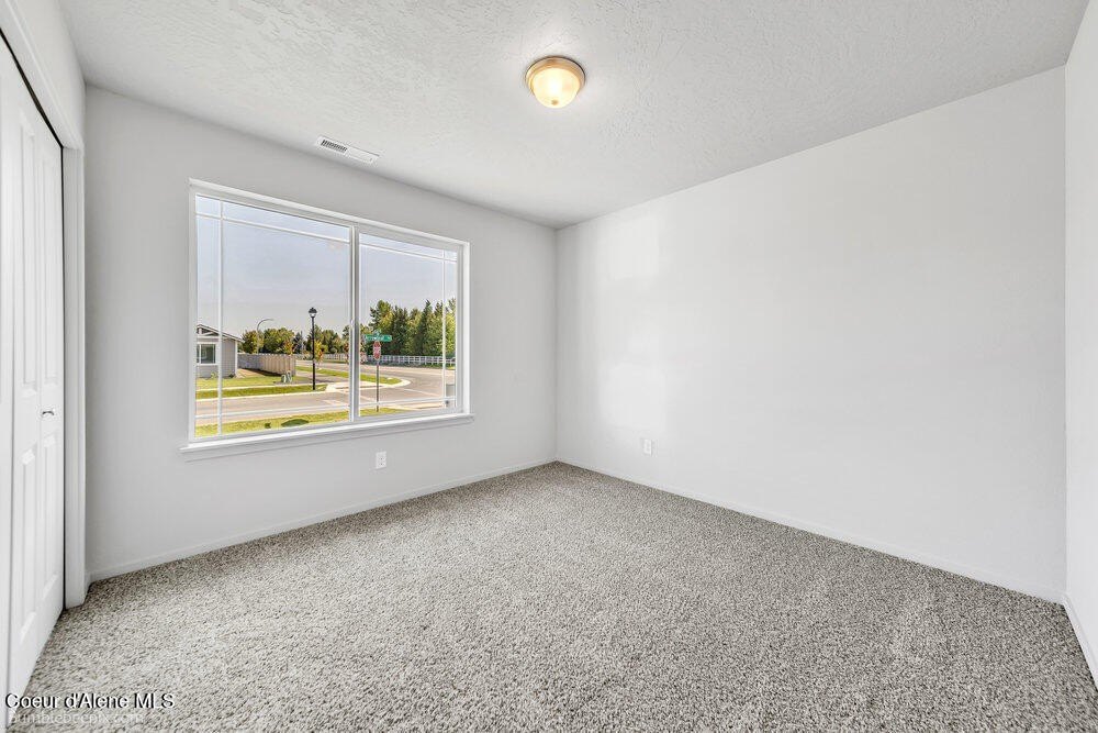 Post Falls, Idaho, 83854, United States, 4 Bedrooms Bedrooms, ,2 BathroomsBathrooms,Residential,Forsale,1984588