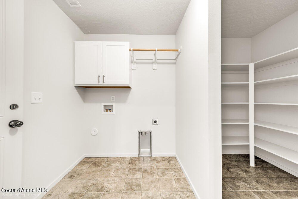 Post Falls, Idaho, 83854, United States, 3 Bedrooms Bedrooms, ,2 BathroomsBathrooms,Residential,Forsale,1984545