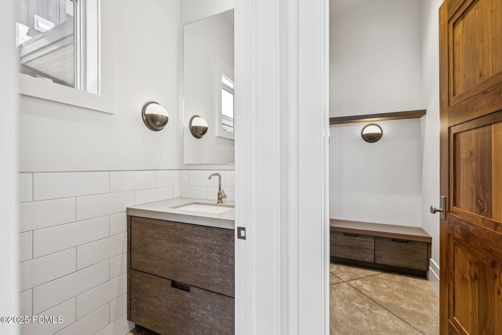 Park City, Utah, 84098, United States, 6 Bedrooms Bedrooms, ,7.5 BathroomsBathrooms,Residential,Forsale,2000234