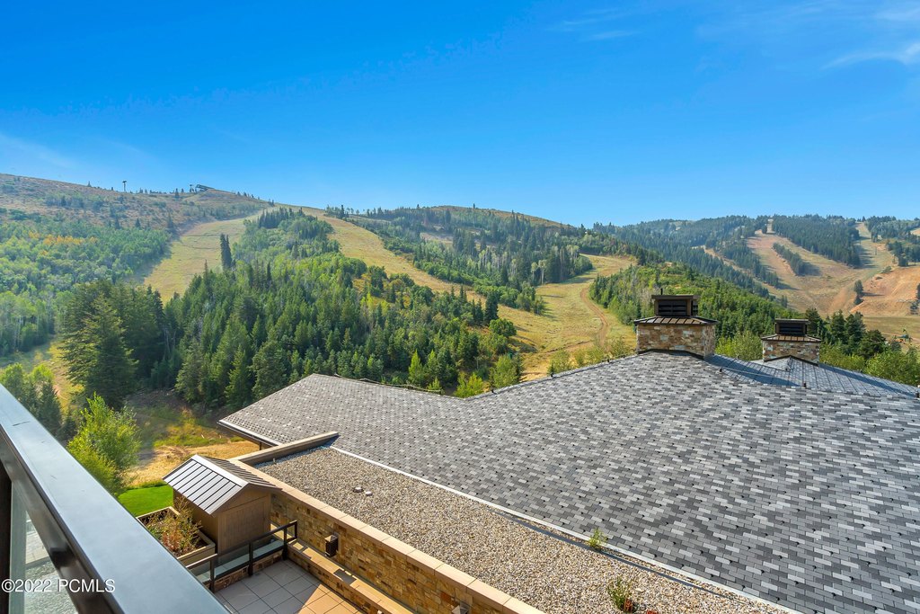 Park City, Utah, 84060, United States, 3 Bedrooms Bedrooms, ,3.5 BathroomsBathrooms,Residential,Forsale,2000243