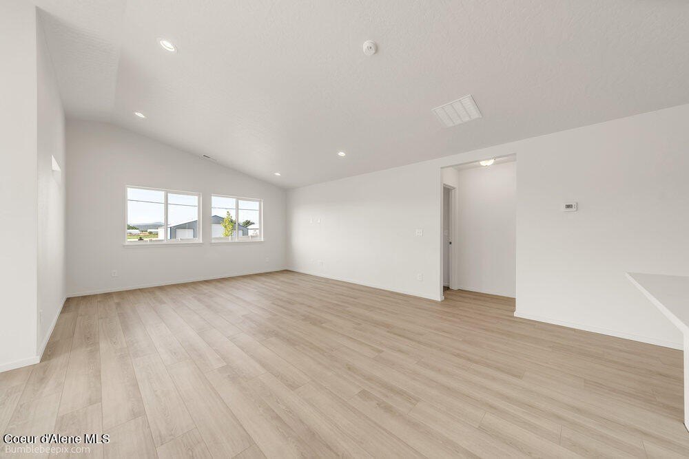 Post Falls, Idaho, 83854, United States, 3 Bedrooms Bedrooms, ,2 BathroomsBathrooms,Residential,Forsale,1984545