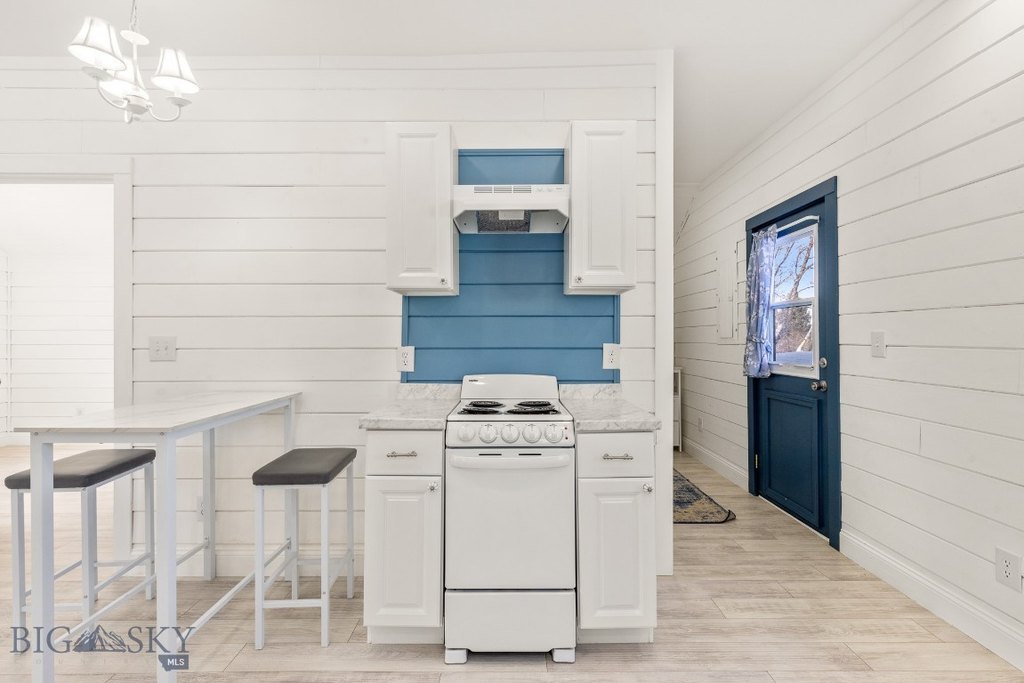 Bozeman, Montana, 59718, United States, 4 Bedrooms Bedrooms, ,2 BathroomsBathrooms,Residential,Forsale,1986976