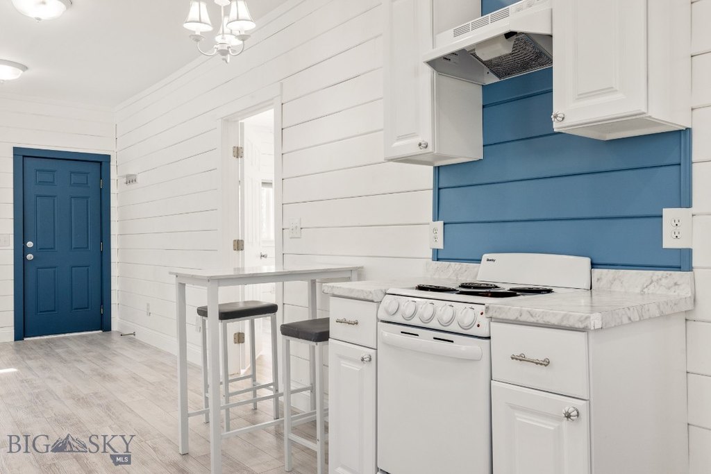 Bozeman, Montana, 59718, United States, 4 Bedrooms Bedrooms, ,2 BathroomsBathrooms,Residential,Forsale,1986976