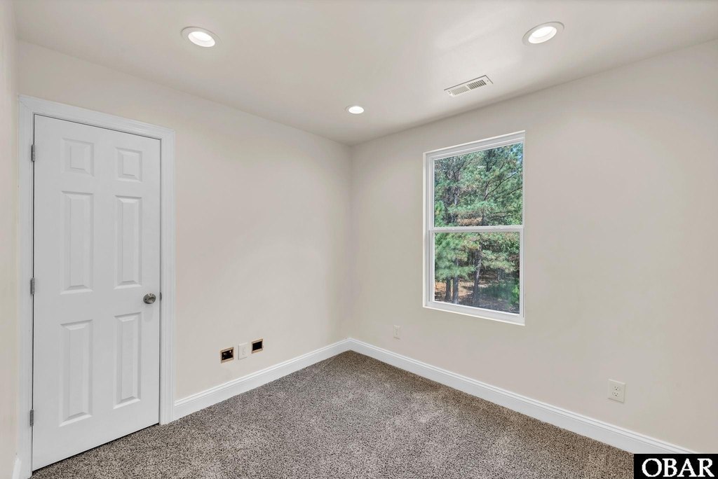 Hertford, North Carolina, 27944, United States, 4 Bedrooms Bedrooms, ,3.5 BathroomsBathrooms,Residential,Forsale,1964342