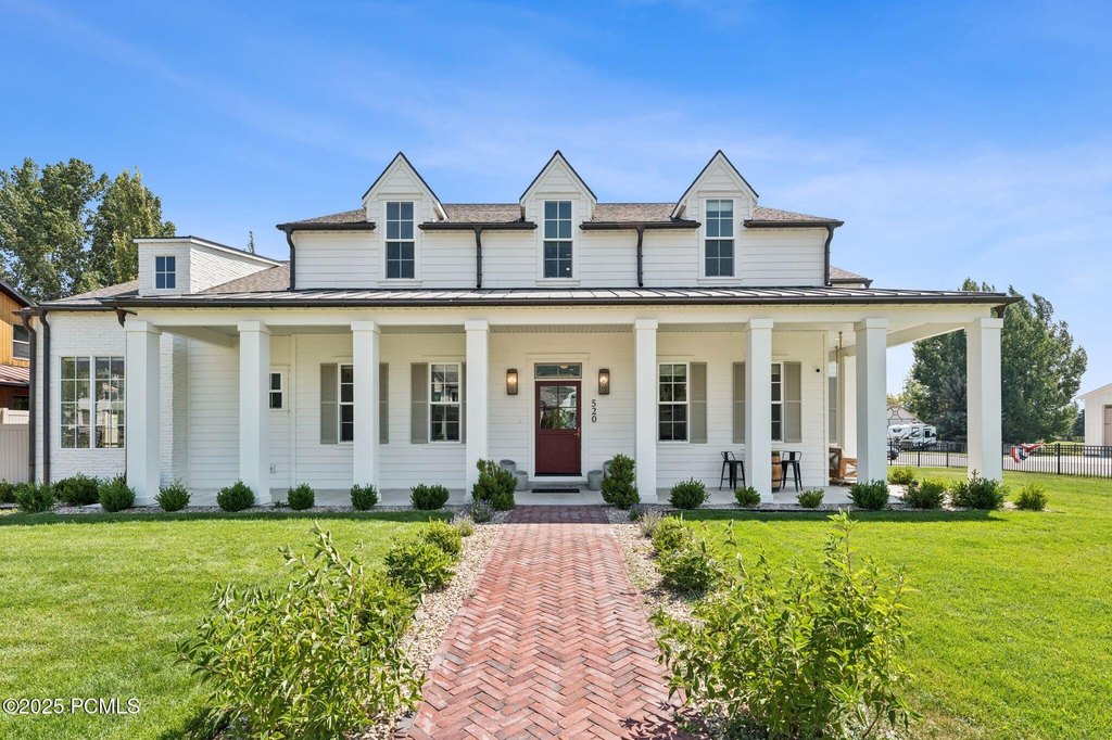 Midway, Utah, 84049, United States, 5 Bedrooms Bedrooms, ,4.5 BathroomsBathrooms,Residential,Forsale,2000237