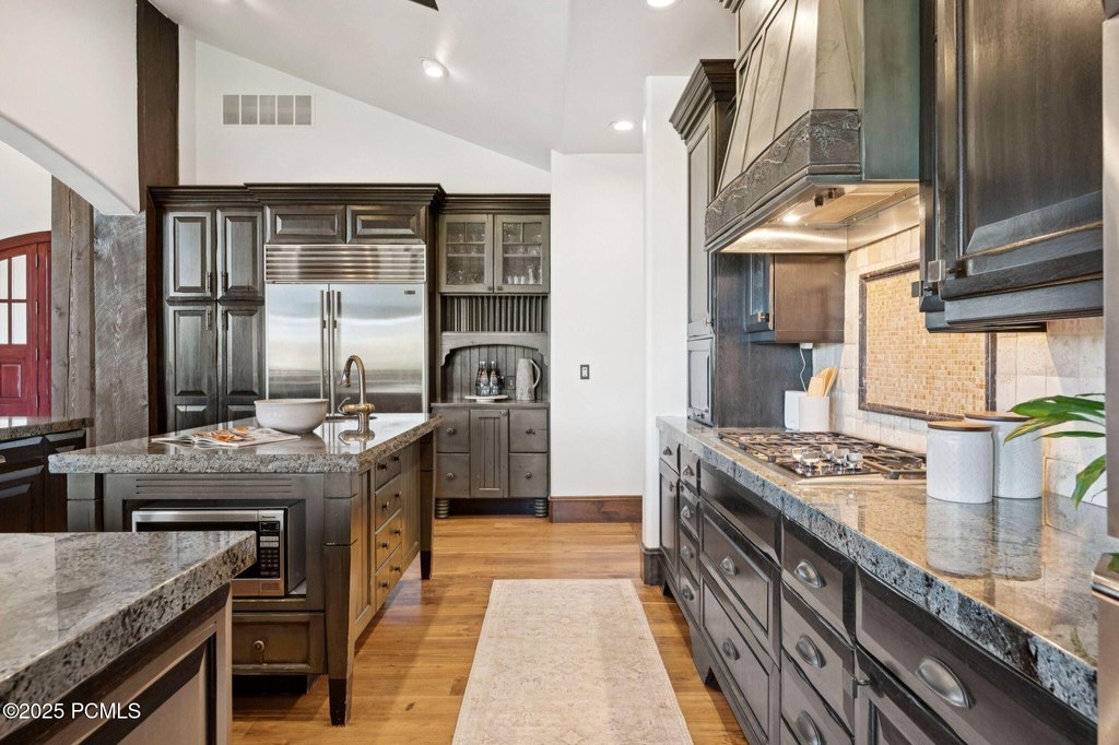 Park City, Utah, 84098, United States, 5 Bedrooms Bedrooms, ,4.5 BathroomsBathrooms,Residential,Forsale,1994165