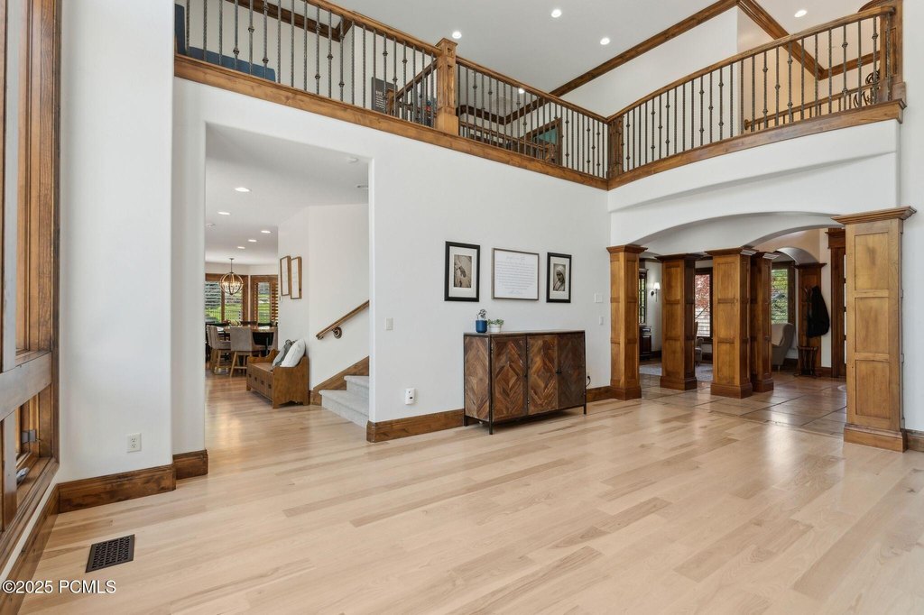 Sandy, Utah, 84092, United States, 7 Bedrooms Bedrooms, ,6.5 BathroomsBathrooms,Residential,Forsale,2004728