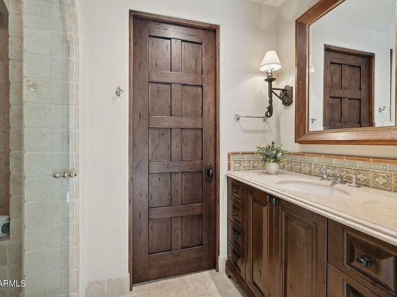 Paradise Valley, Arizona, 85253, United States, 4 Bedrooms Bedrooms, ,4 BathroomsBathrooms,Residential,Forsale,1953473