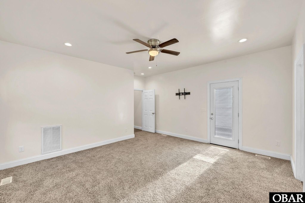 Hertford, North Carolina, 27944, United States, 4 Bedrooms Bedrooms, ,3.5 BathroomsBathrooms,Residential,Forsale,1964342