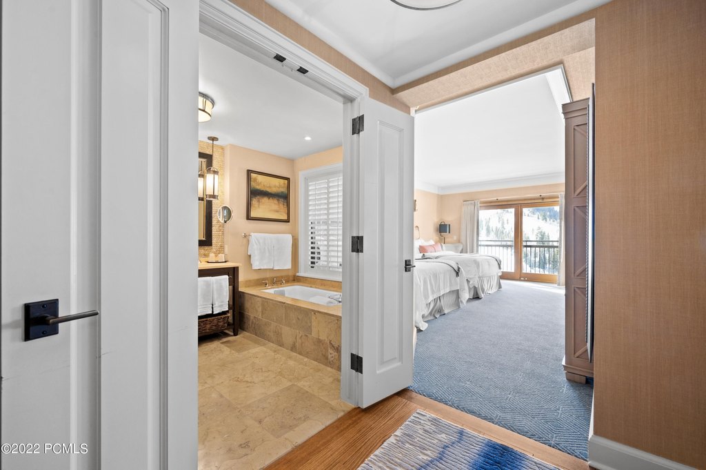 Park City, Utah, 84060, United States, 3 Bedrooms Bedrooms, ,3.5 BathroomsBathrooms,Residential,Forsale,2000243