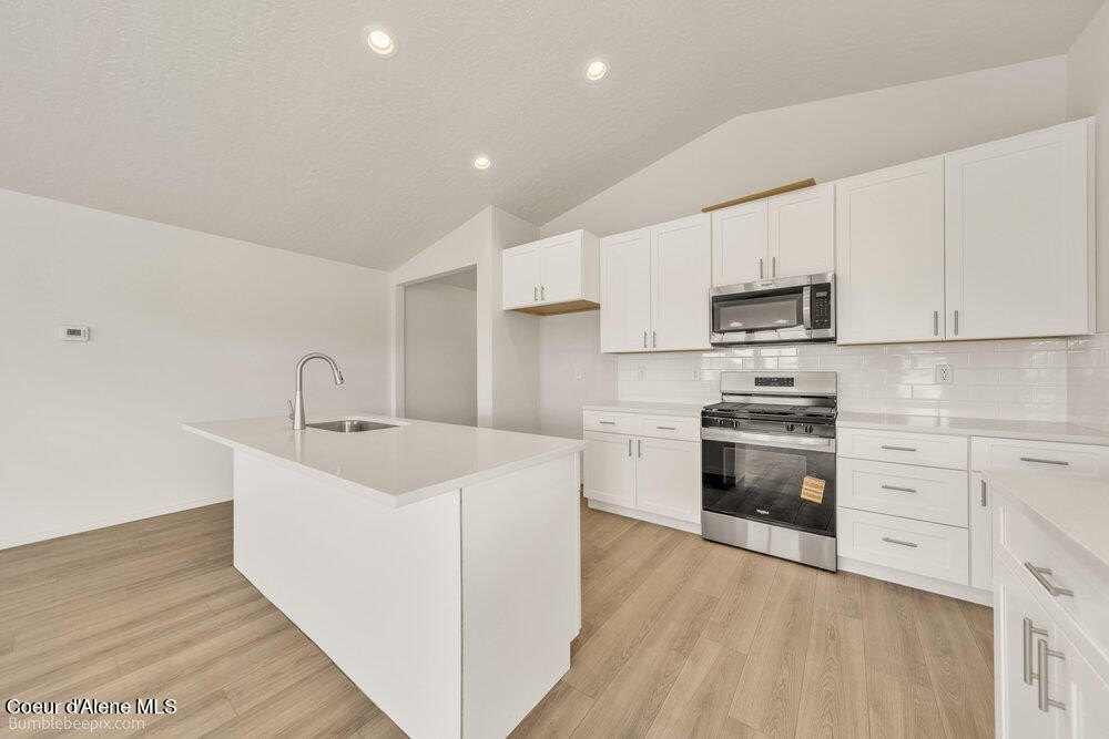 Post Falls, Idaho, 83854, United States, 3 Bedrooms Bedrooms, ,2 BathroomsBathrooms,Residential,Forsale,1984545