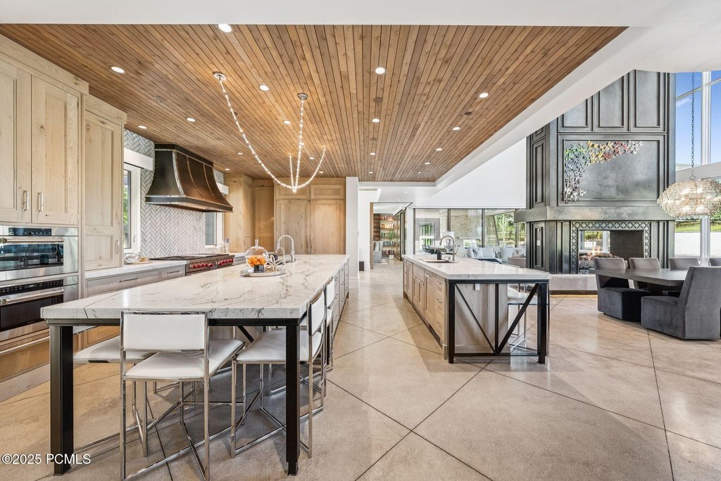 Park City, Utah, 84098, United States, 6 Bedrooms Bedrooms, ,7.5 BathroomsBathrooms,Residential,Forsale,2000234