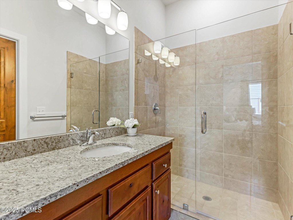 Park City, Utah, 84098, United States, 2 Bedrooms Bedrooms, ,2 BathroomsBathrooms,Residential,Forsale,2000239