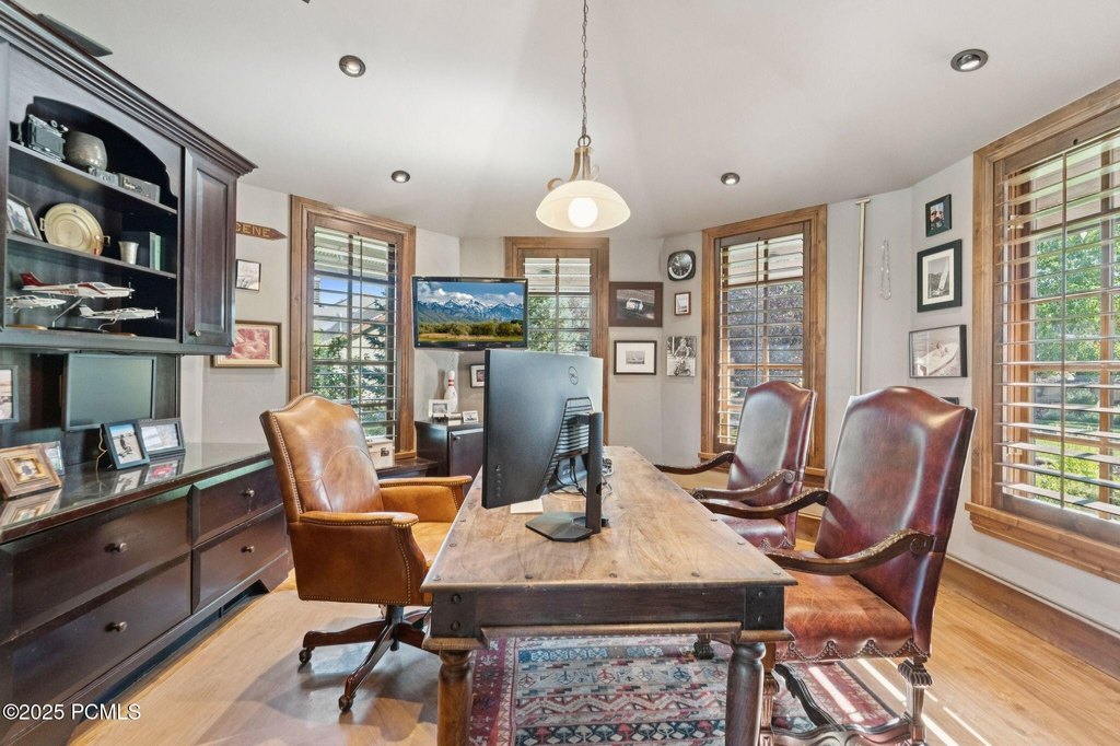 Park City, Utah, 84098, United States, 5 Bedrooms Bedrooms, ,4.5 BathroomsBathrooms,Residential,Forsale,1994165