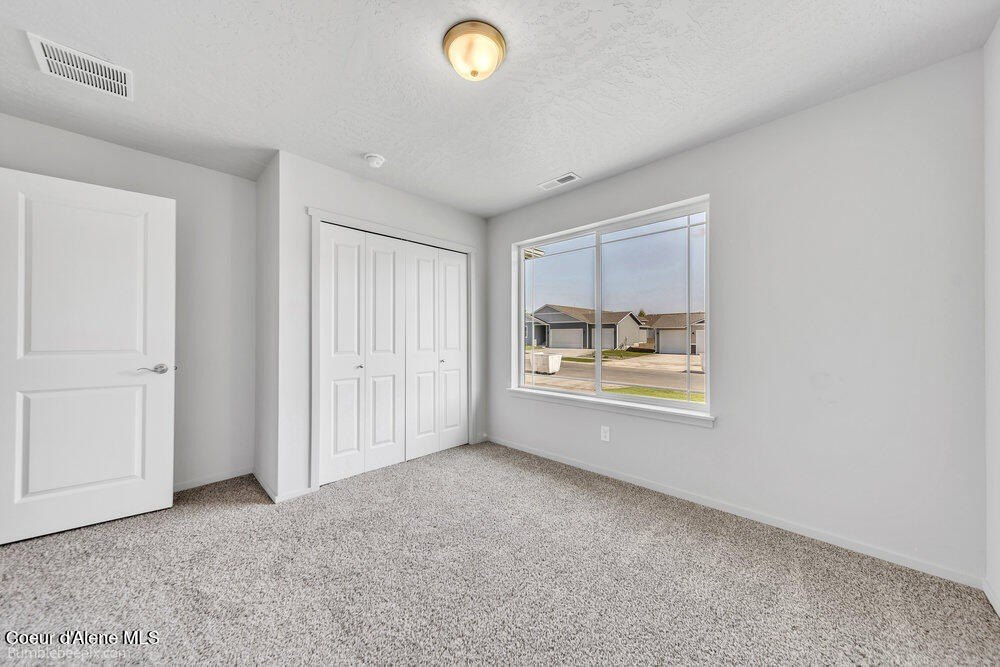 Post Falls, Idaho, 83854, United States, 4 Bedrooms Bedrooms, ,2 BathroomsBathrooms,Residential,Forsale,1984588