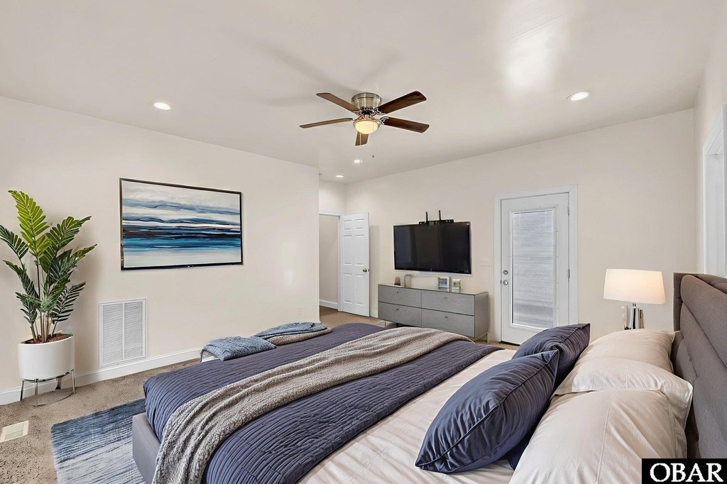 Hertford, North Carolina, 27944, United States, 4 Bedrooms Bedrooms, ,3.5 BathroomsBathrooms,Residential,Forsale,1964342