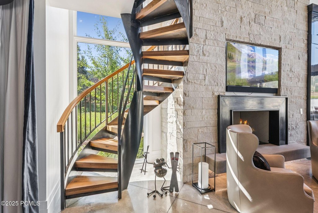 Park City, Utah, 84098, United States, 6 Bedrooms Bedrooms, ,7.5 BathroomsBathrooms,Residential,Forsale,2000234