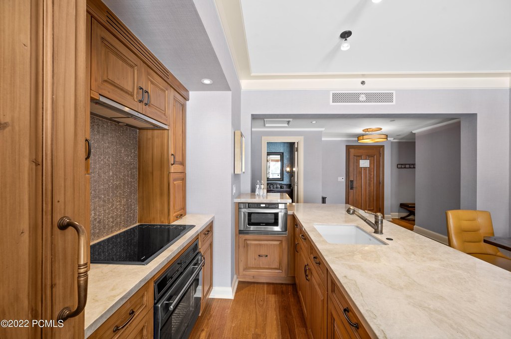 Park City, Utah, 84060, United States, 3 Bedrooms Bedrooms, ,3.5 BathroomsBathrooms,Residential,Forsale,2000243