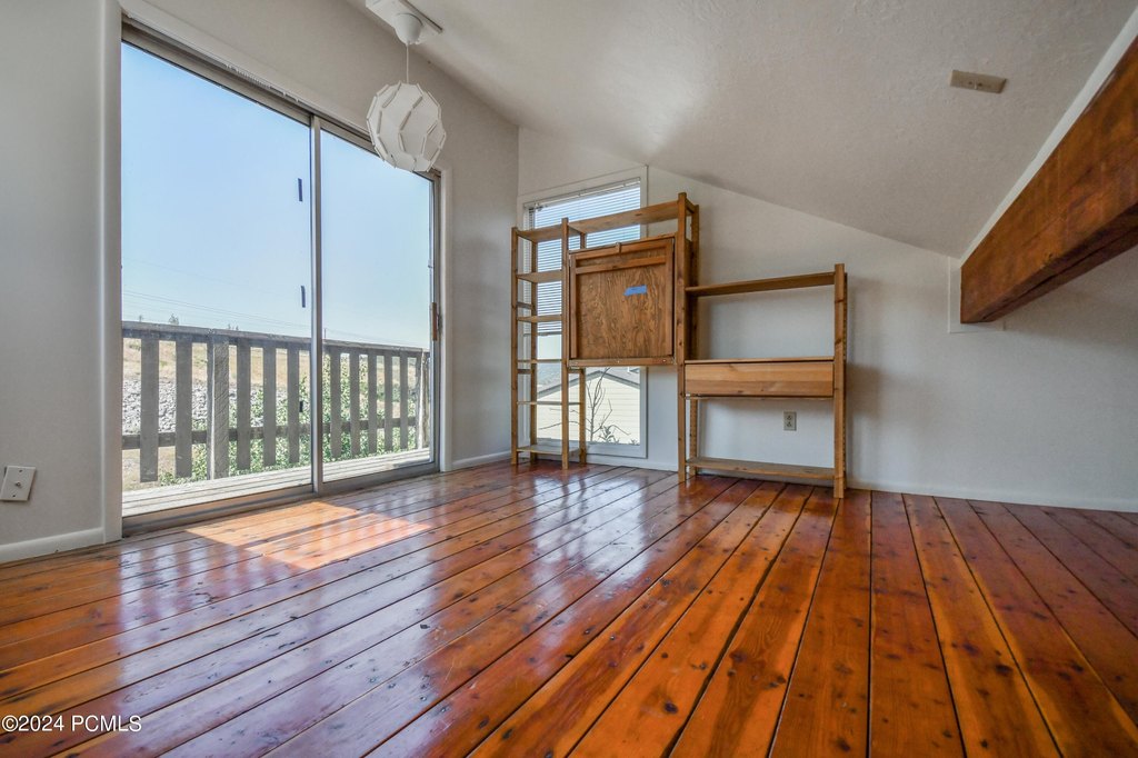 Park City, Utah, 84098, United States, 2 Bedrooms Bedrooms, ,2 BathroomsBathrooms,Residential,Forsale,2004731