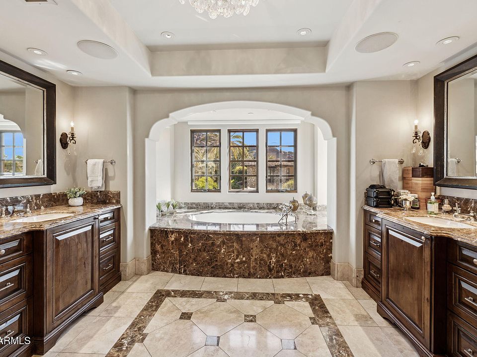 Paradise Valley, Arizona, 85253, United States, 4 Bedrooms Bedrooms, ,4 BathroomsBathrooms,Residential,Forsale,1953473
