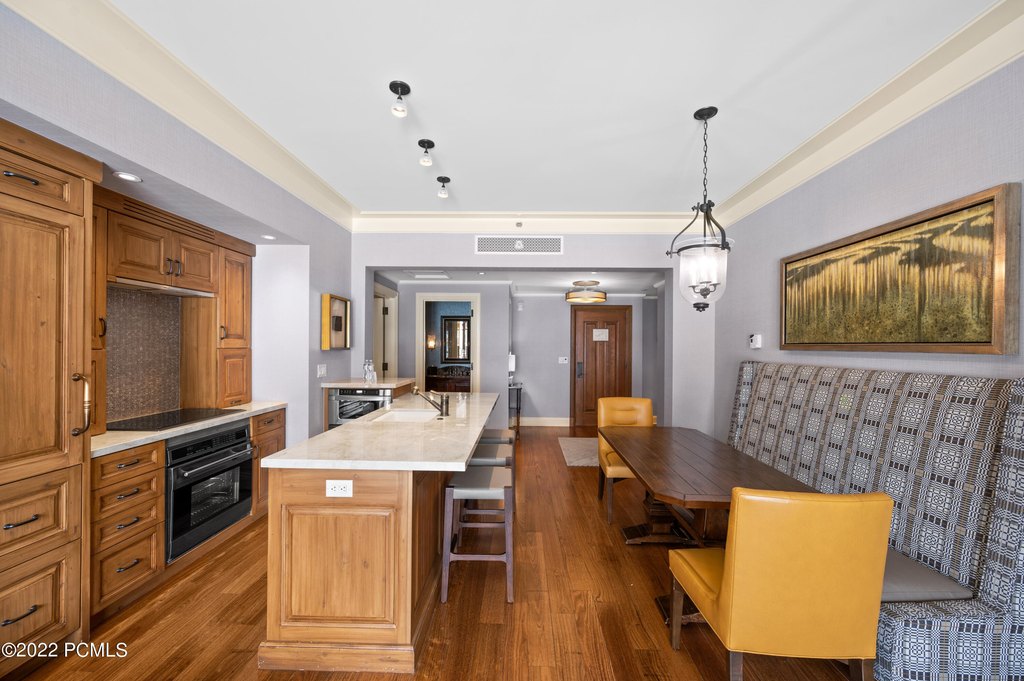 Park City, Utah, 84060, United States, 3 Bedrooms Bedrooms, ,3.5 BathroomsBathrooms,Residential,Forsale,2000243