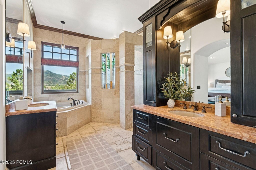 Park City, Utah, 84098, United States, 5 Bedrooms Bedrooms, ,4.5 BathroomsBathrooms,Residential,Forsale,1994165