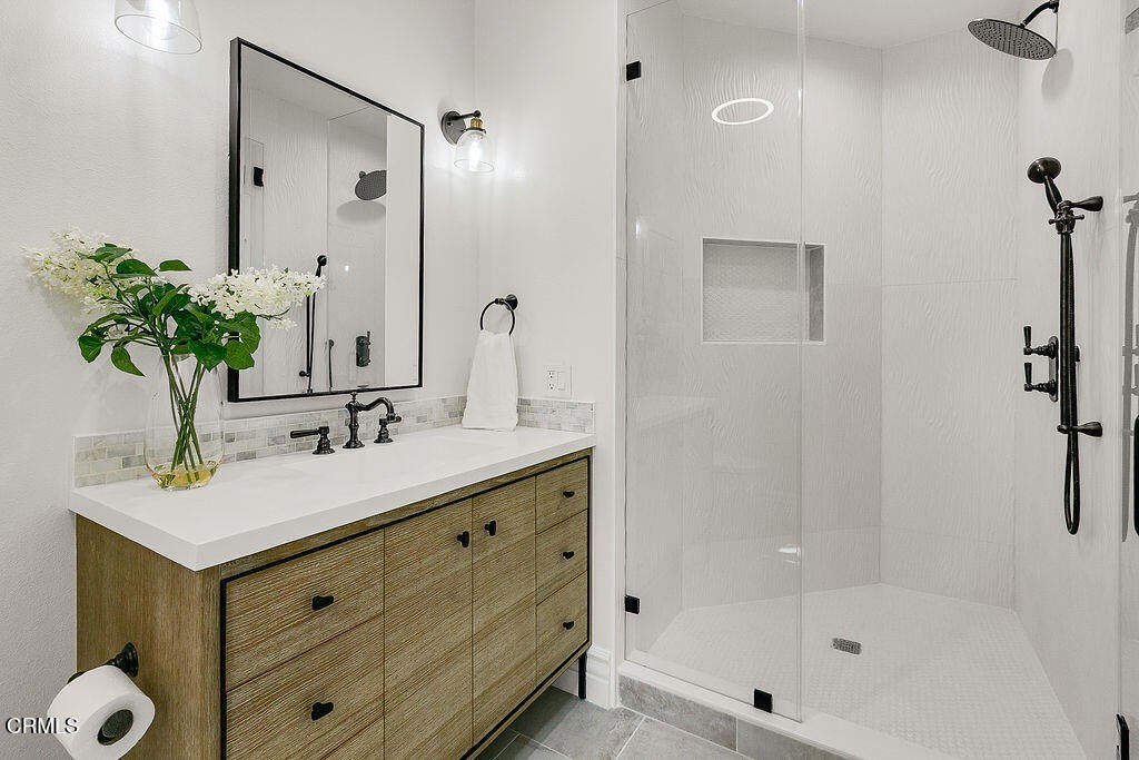 Santa Rosa Valley, California, 93012, United States, 5 Bedrooms Bedrooms, ,5.5 BathroomsBathrooms,Residential,Forsale,2004524