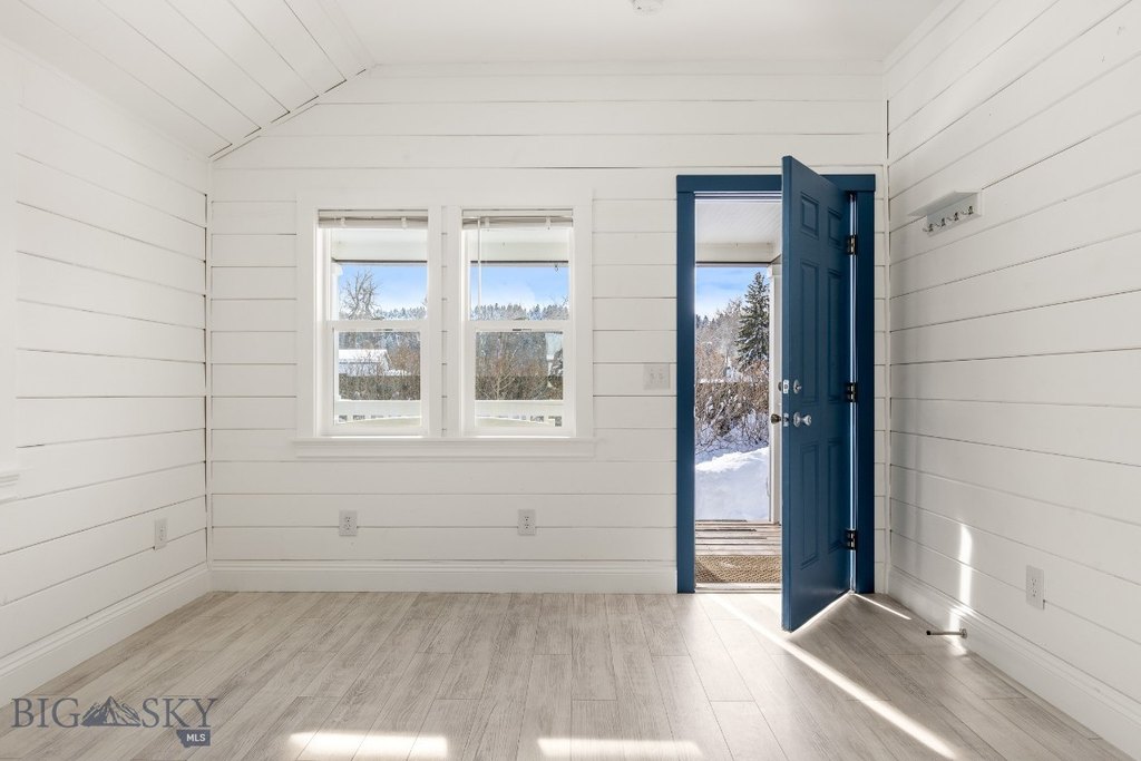 Bozeman, Montana, 59718, United States, 4 Bedrooms Bedrooms, ,2 BathroomsBathrooms,Residential,Forsale,1986976