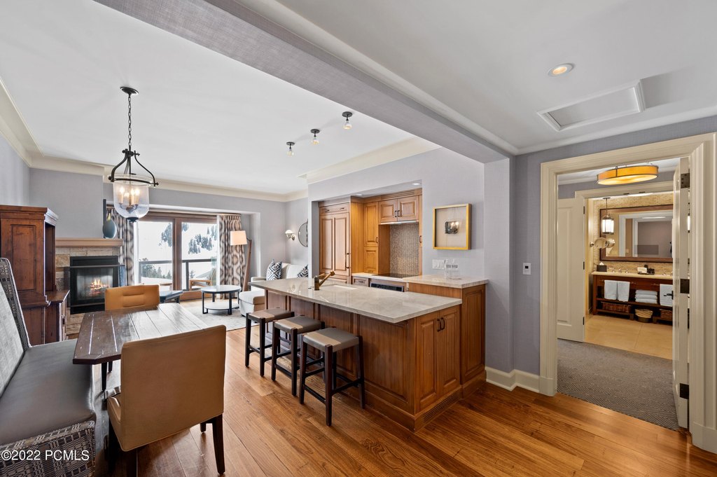 Park City, Utah, 84060, United States, 3 Bedrooms Bedrooms, ,3.5 BathroomsBathrooms,Residential,Forsale,2000243