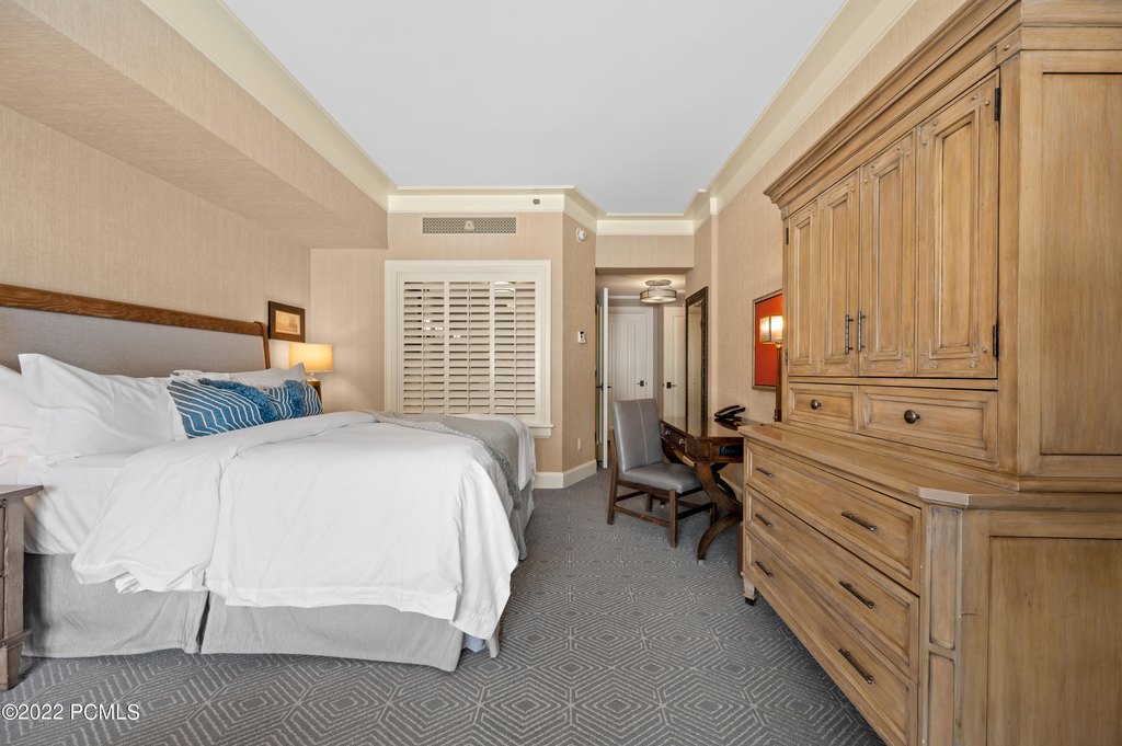 Park City, Utah, 84060, United States, 3 Bedrooms Bedrooms, ,3.5 BathroomsBathrooms,Residential,Forsale,2000243