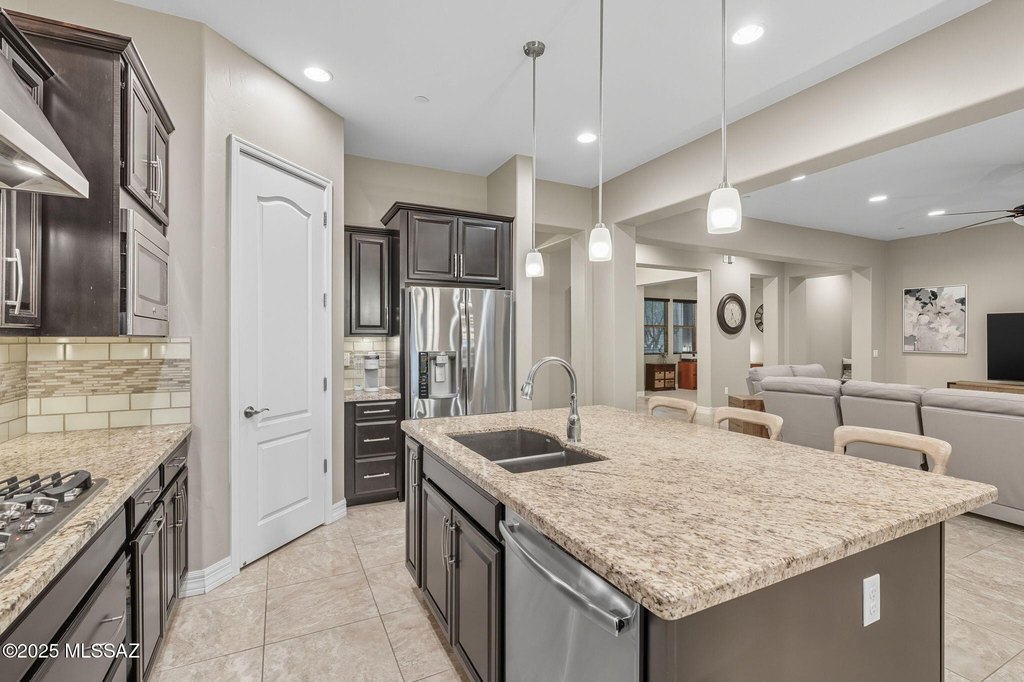 Oro Valley, Arizona, 85737, United States, 3 Bedrooms Bedrooms, ,3.5 BathroomsBathrooms,Residential,Forsale,1963521