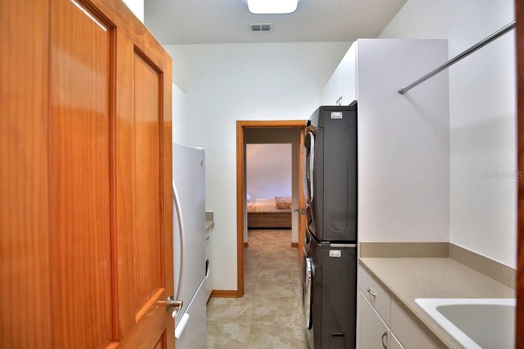 SUMMERFIELD, Florida, 34491, United States, 6 Bedrooms Bedrooms, ,5.5 BathroomsBathrooms,Residential,Forsale,1969790