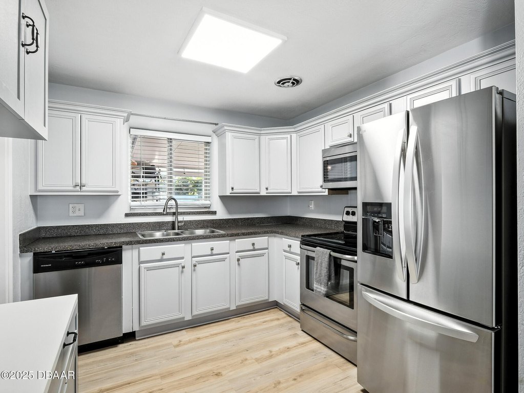 New Smyrna Beach, Florida, 32169, United States, 3 Bedrooms Bedrooms, ,2 BathroomsBathrooms,Residential,Forsale,1964582