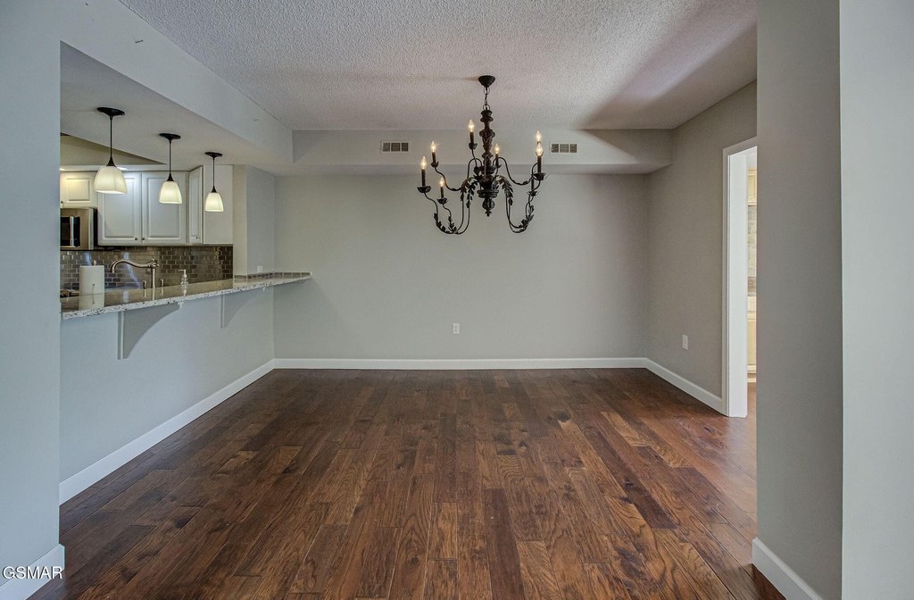 Gatlinburg, Tennessee, 37738, United States, 3 Bedrooms Bedrooms, ,2.5 BathroomsBathrooms,Residential,Forsale,1973591