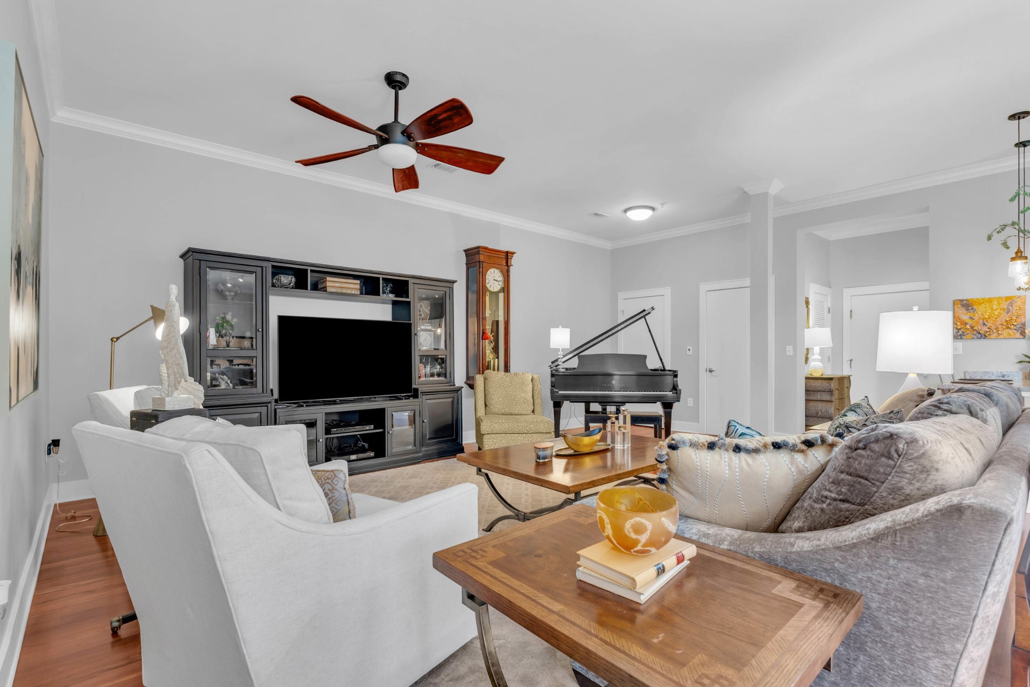 Chattanooga, Tennessee, 37403, United States, 2 Bedrooms Bedrooms, ,2.5 BathroomsBathrooms,Residential,Forsale,1963576