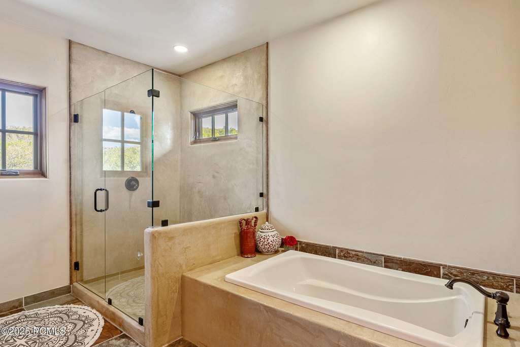 Hideout, Utah, 84036, United States, 5 Bedrooms Bedrooms, ,5.5 BathroomsBathrooms,Residential,Forsale,1994176